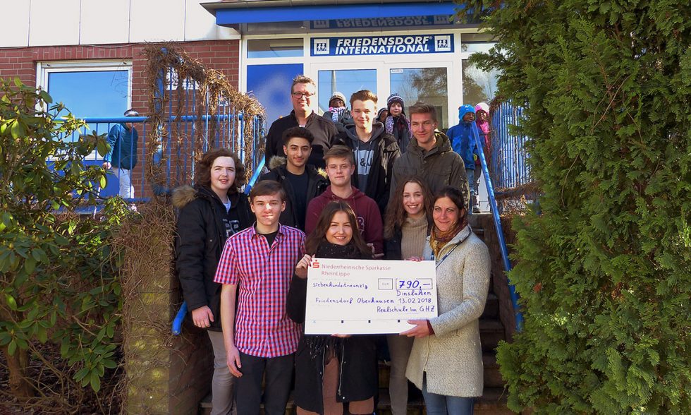 GHZ-Realschüler laufen für das Friedensdorf GHZ-Realschüler laufen für das Friedensdorf